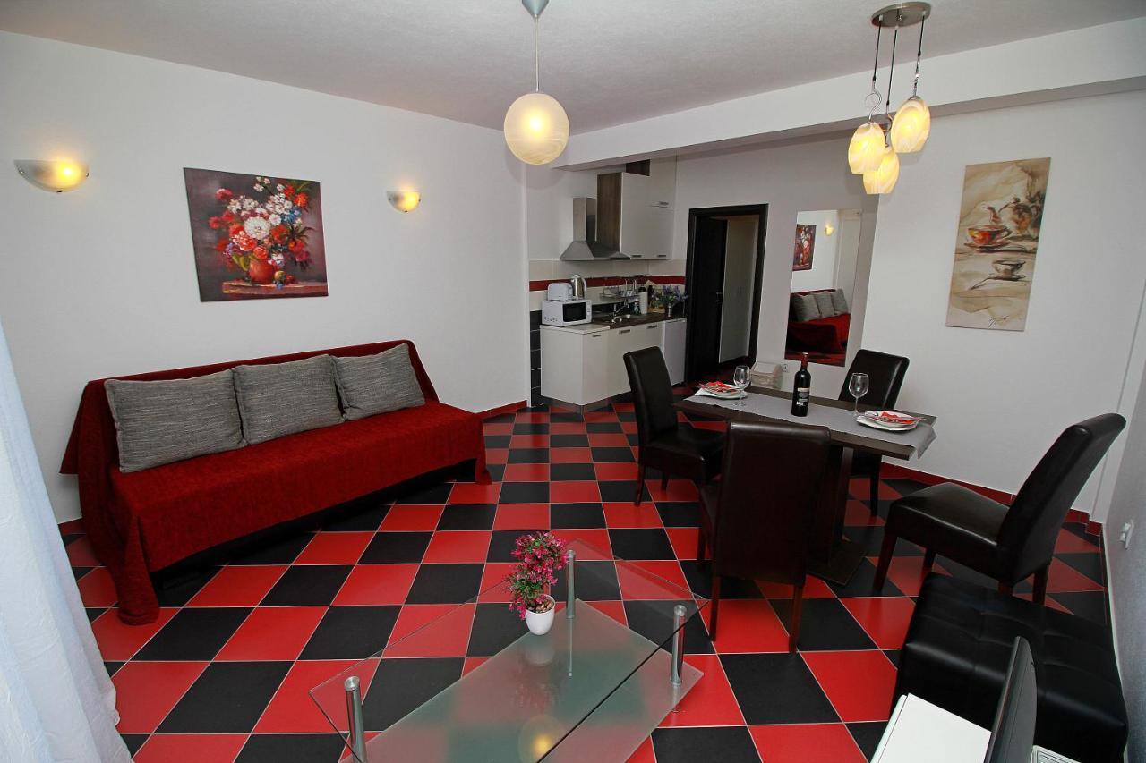 Apartmani Bozena Makarska Eksteriør billede