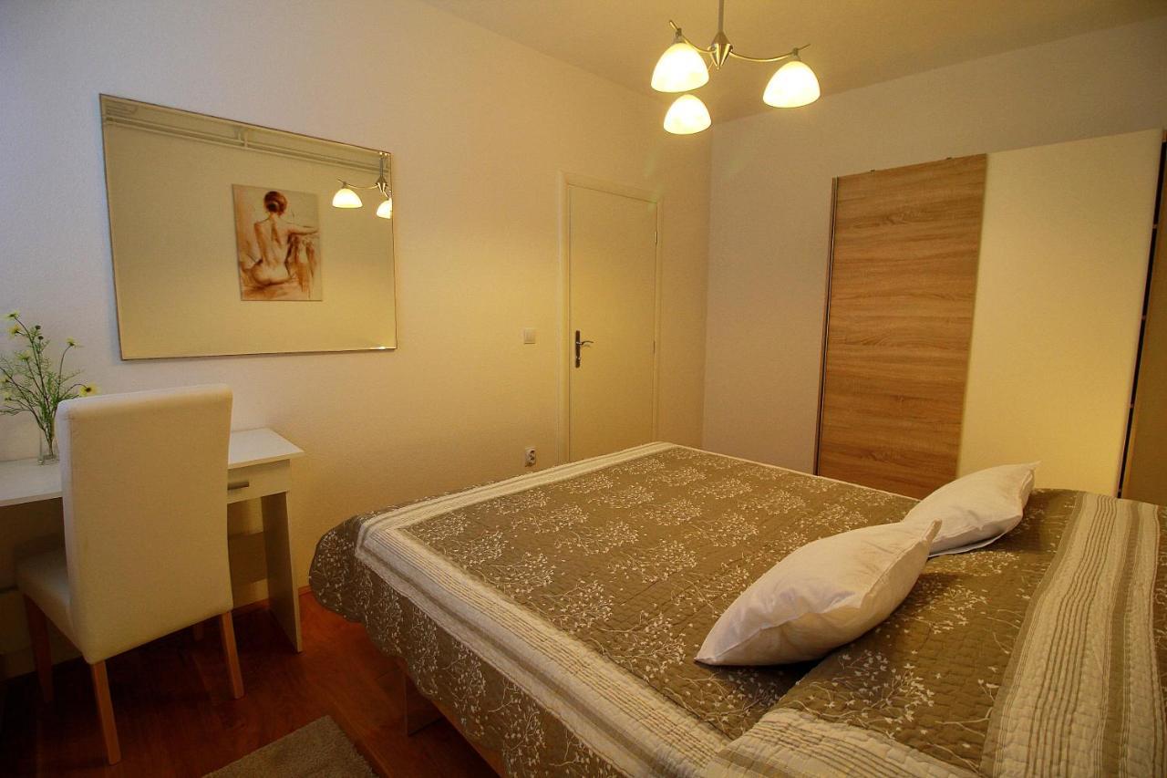 Apartmani Bozena Makarska Eksteriør billede