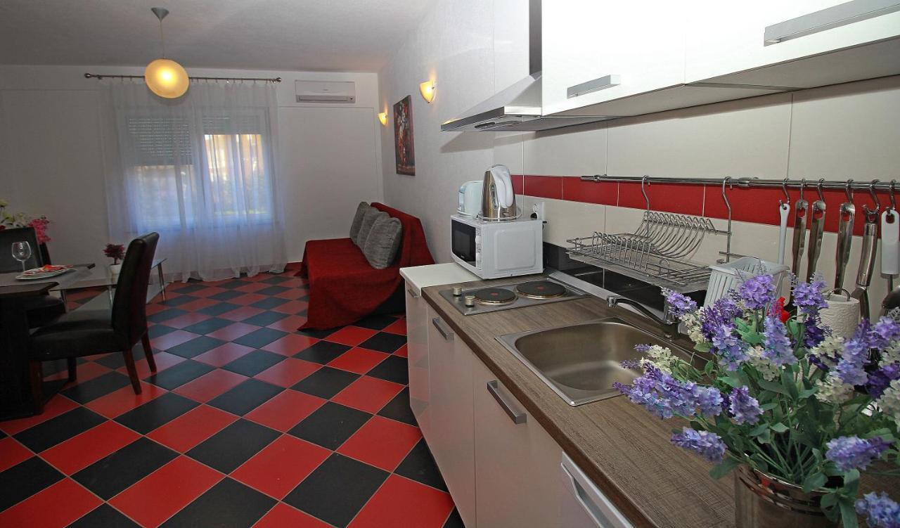 Apartmani Bozena Makarska Eksteriør billede