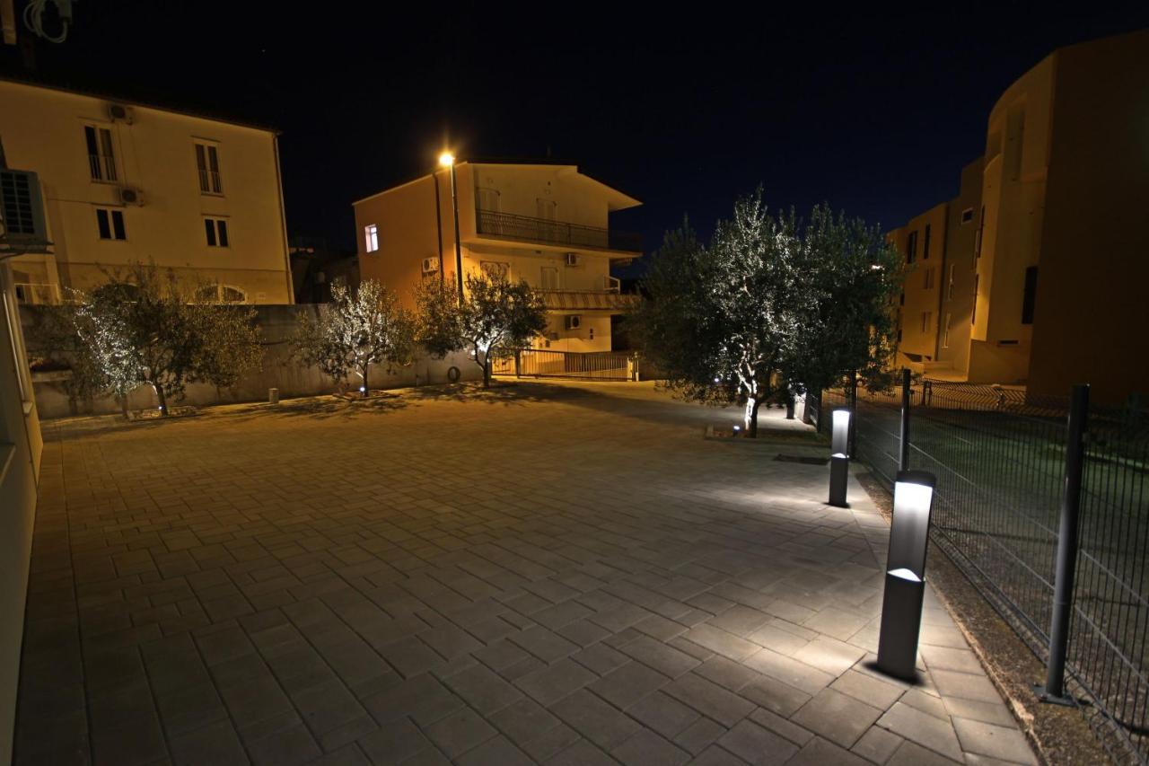 Apartmani Bozena Makarska Eksteriør billede